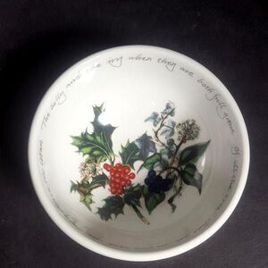1 Portmeirion Christmas bowl, The Holly and the ivy English soup salad, cereal